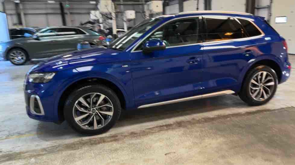 More views of Audi Q5