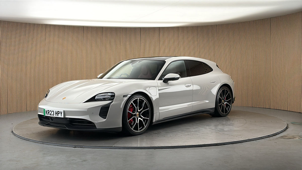 Porsche Taycan Image 20