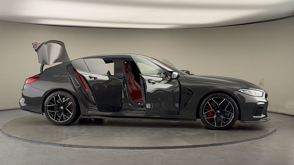 More views of BMW M8