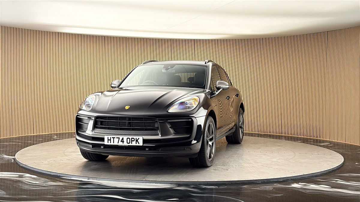 More views of Porsche Macan