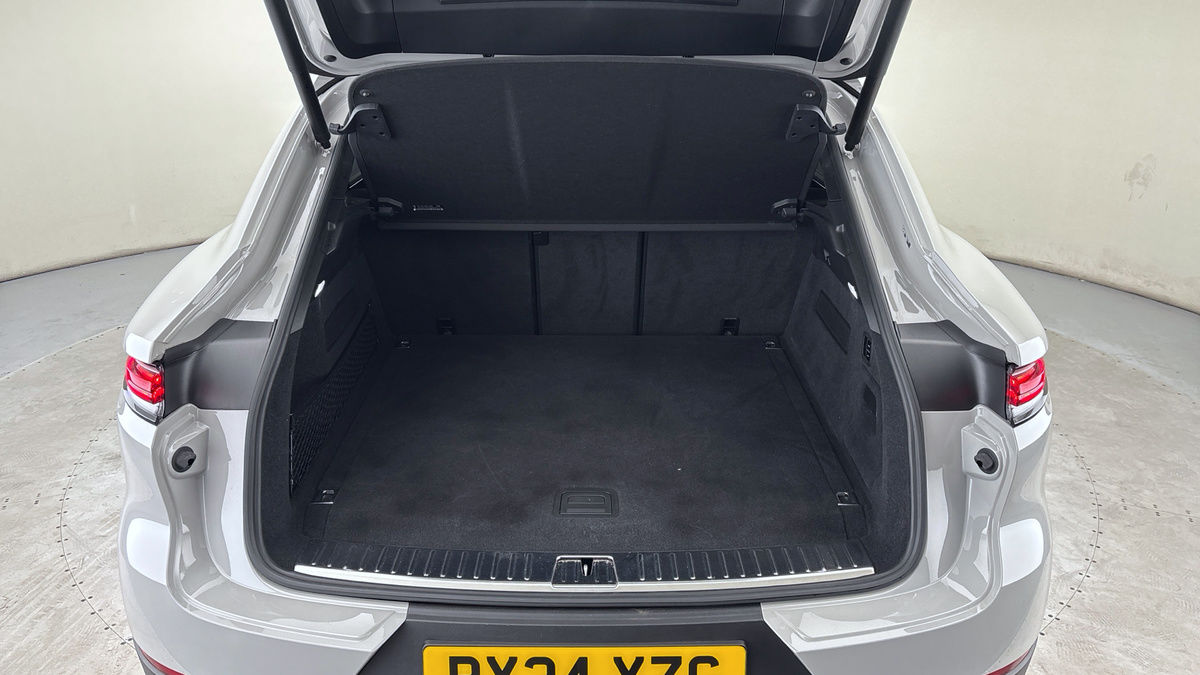 More views of Porsche Cayenne