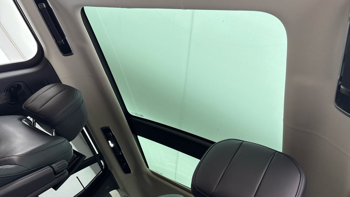 Land Rover Range Rover Image 6