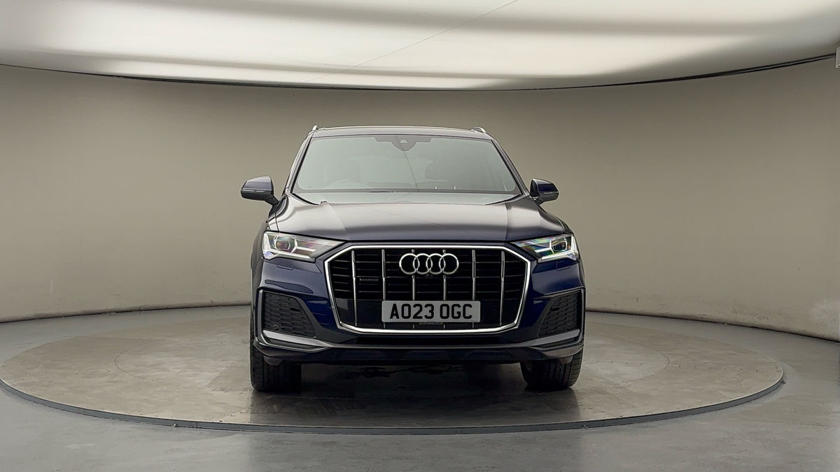 More views of Audi Q7