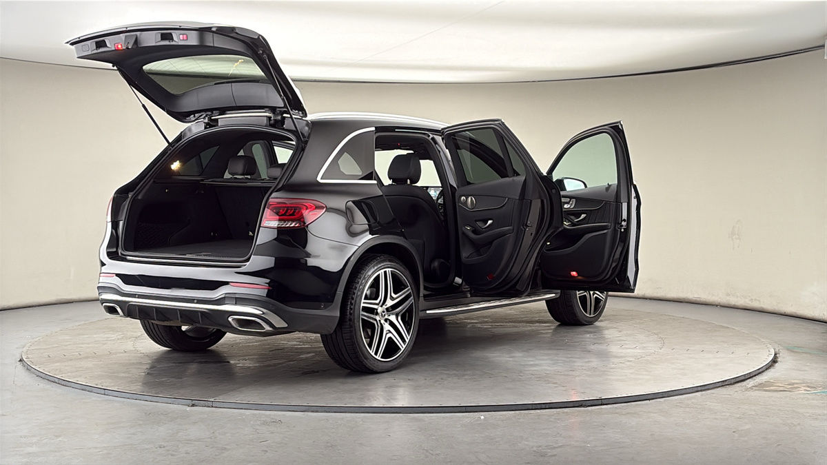 More views of Mercedes-Benz GLC