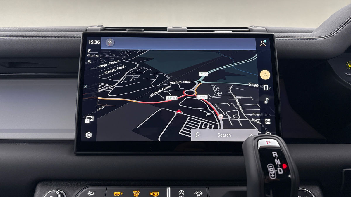 Land Rover Defender 90 Image 17