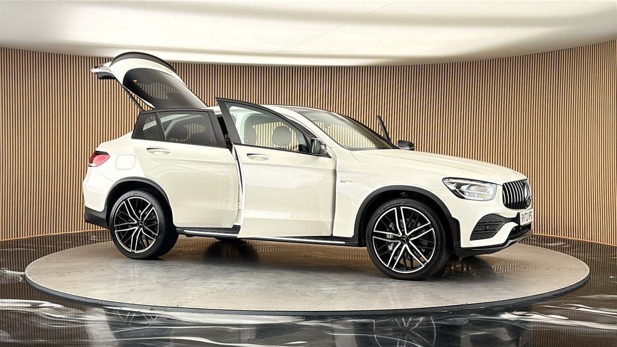 More views of Mercedes-Benz GLC