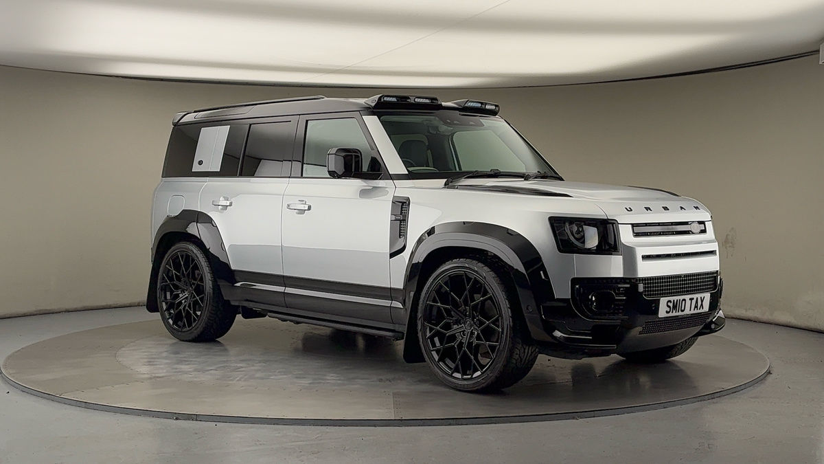 More views of Land Rover Defender 110