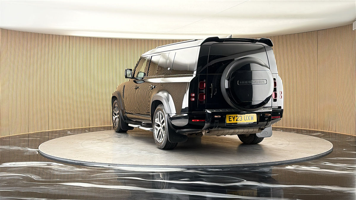 More views of Land Rover Defender 130