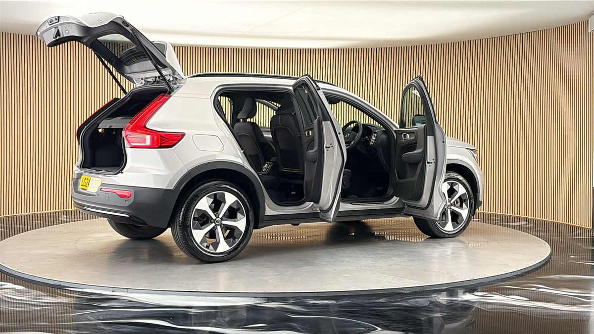 More views of Volvo XC40