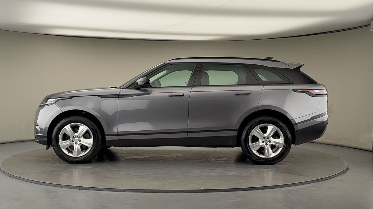 Land Rover Range Rover Velar Image 15