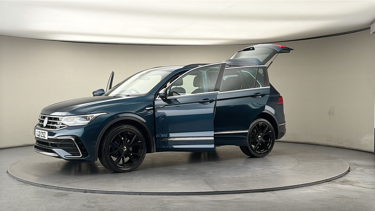 More views of Volkswagen Tiguan