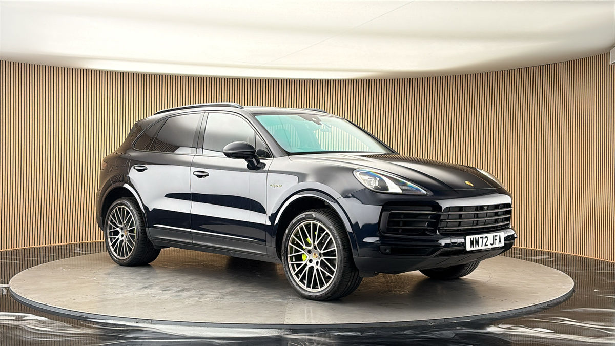 More views of Porsche Cayenne