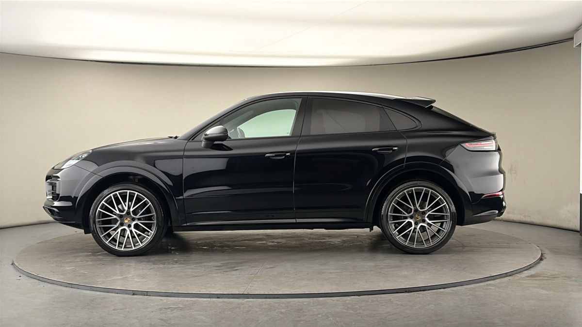 Porsche Cayenne Image 15