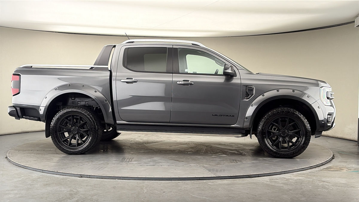 More views of Ford Ranger