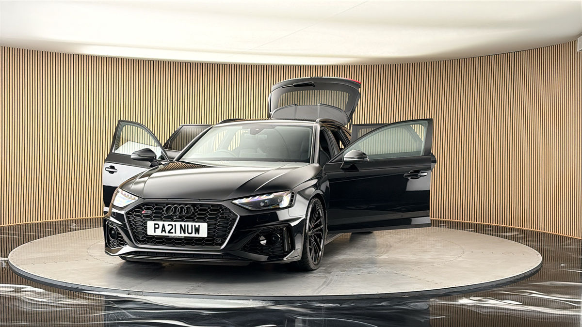 More views of Audi RS4 Avant
