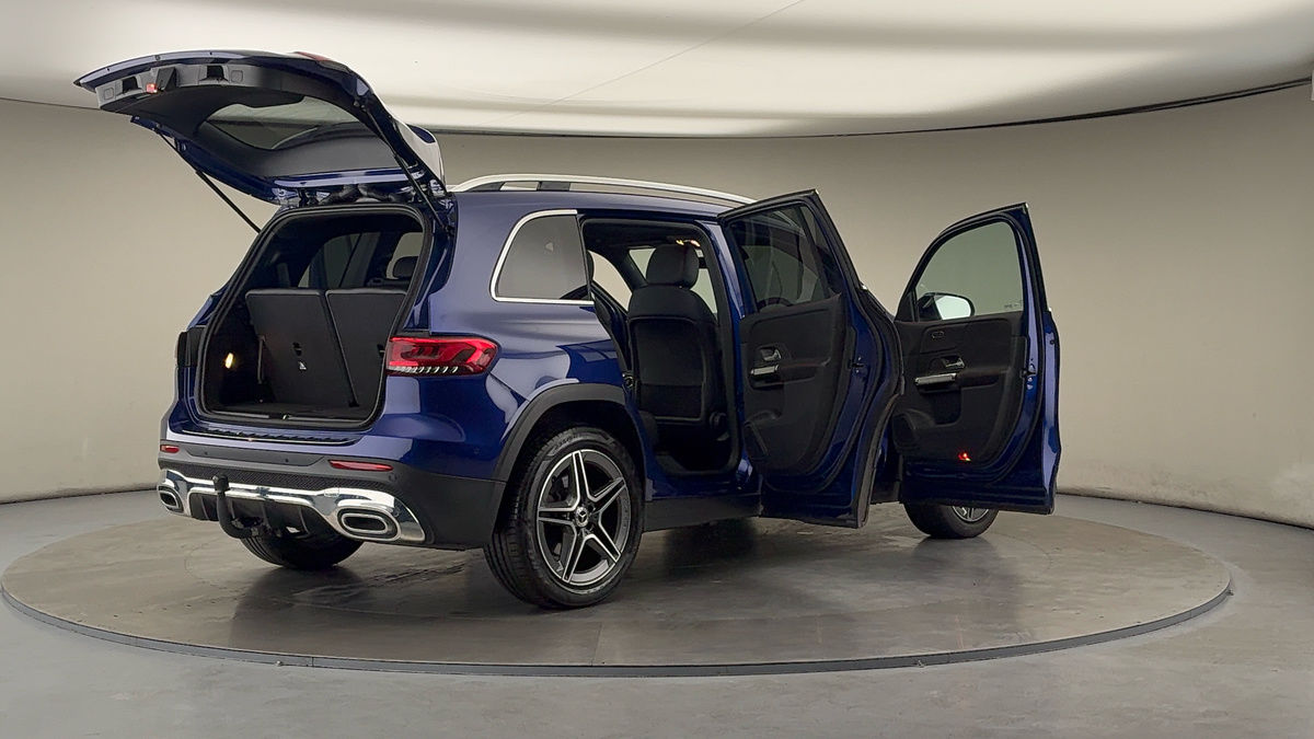 More views of Mercedes-Benz GLB