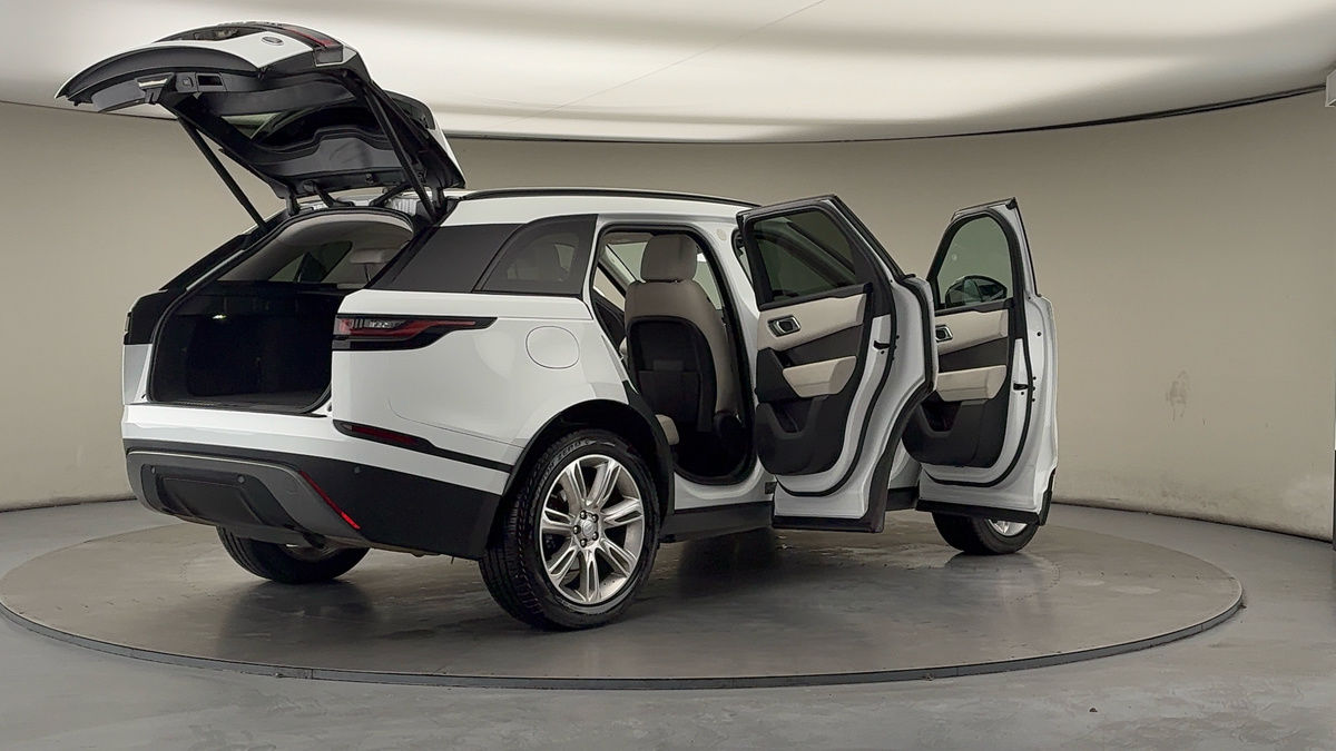 More views of Land Rover Range Rover Velar