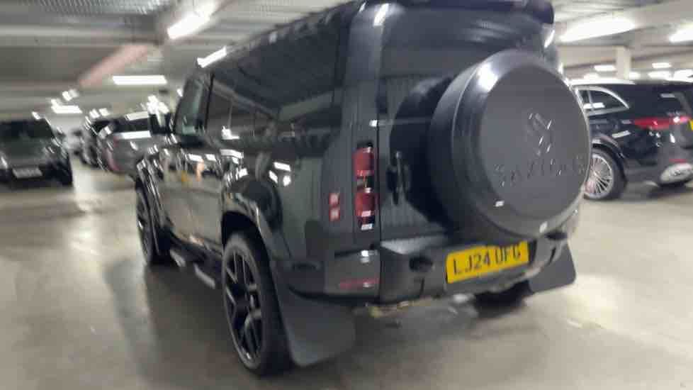 More views of Land Rover Defender 110