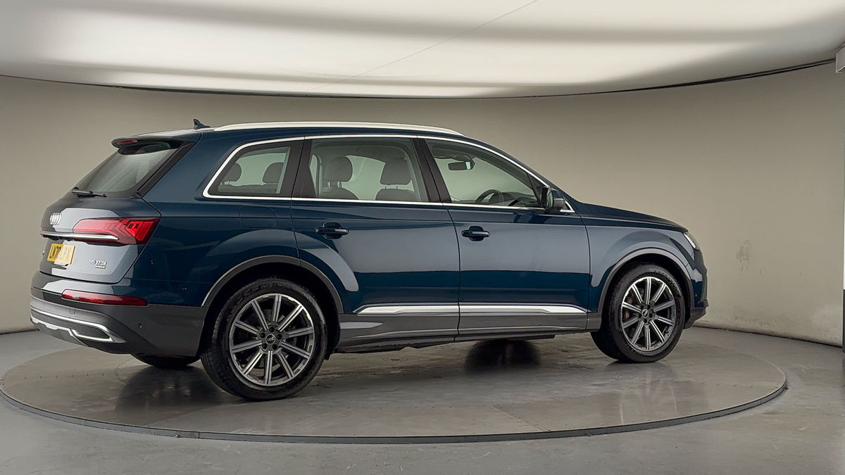 More views of Audi Q7