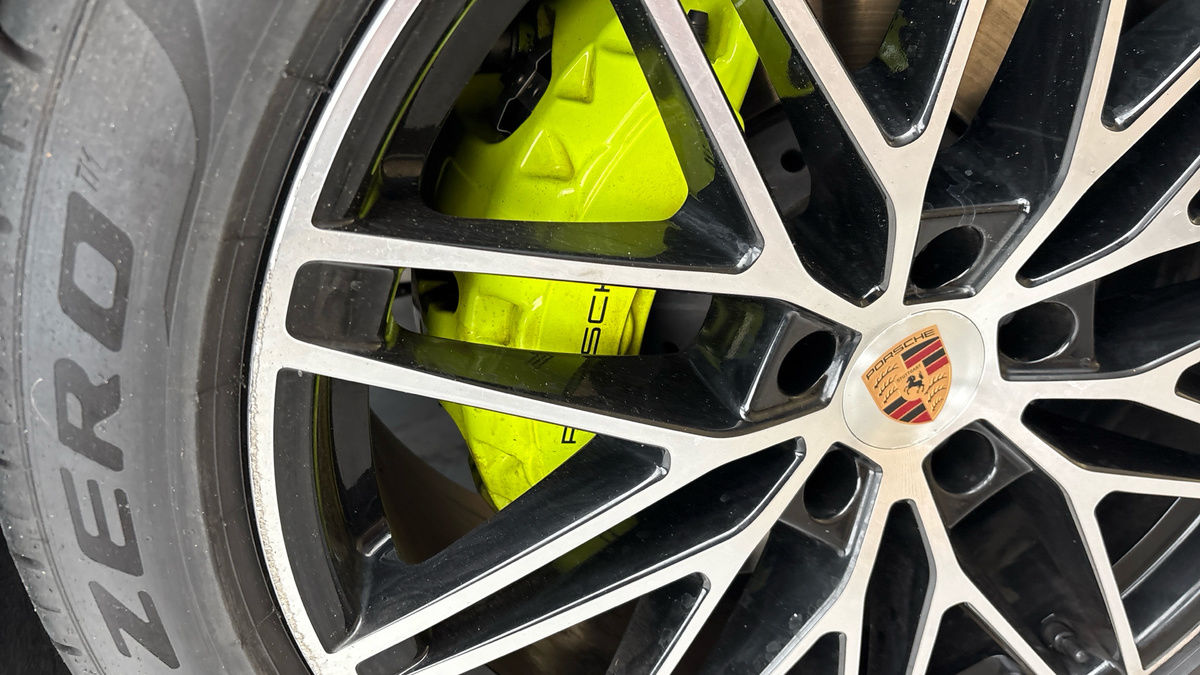 Porsche Cayenne Image 35