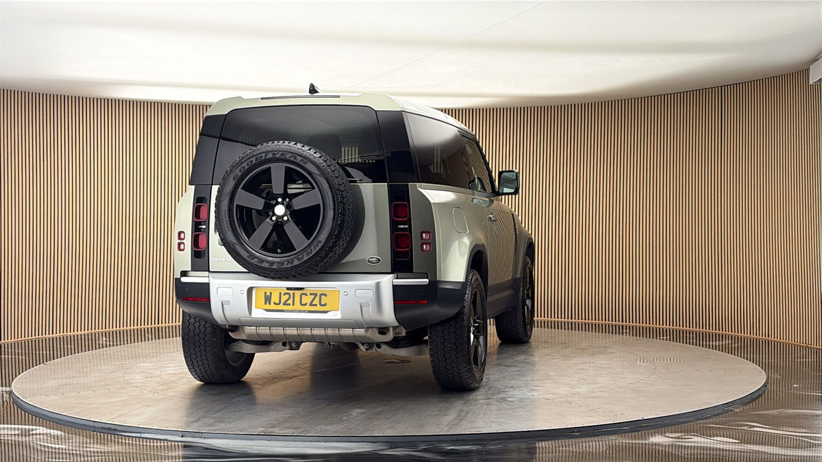 More views of Land Rover Defender 90