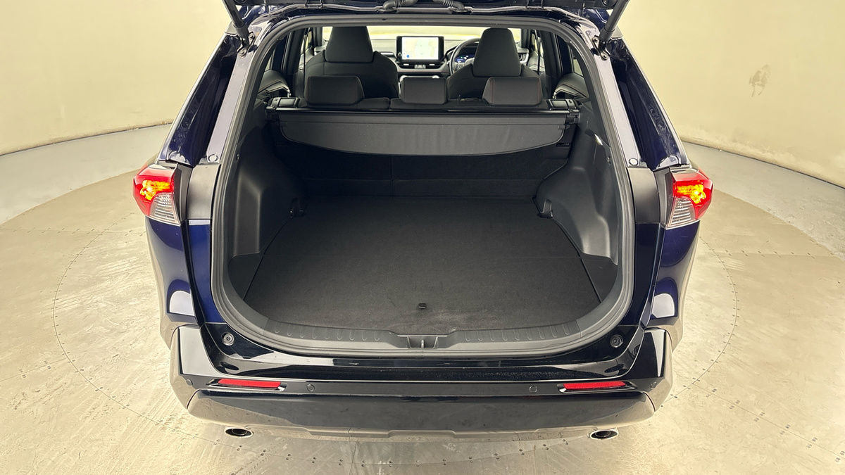 Toyota RAV4 Image 11