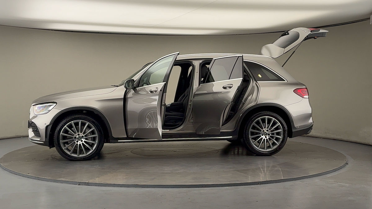 More views of Mercedes-Benz GLC