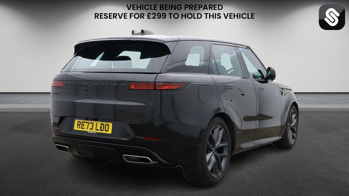 Land Rover Range Rover Sport Image 4