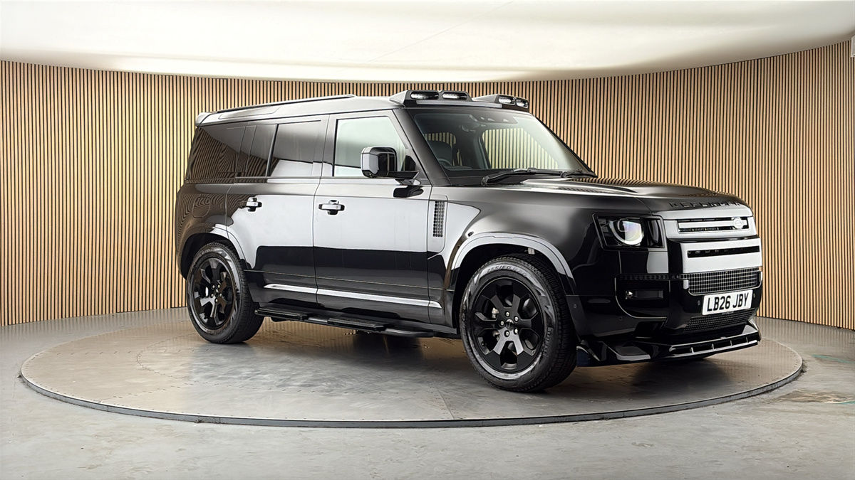 More views of Land Rover Defender 110