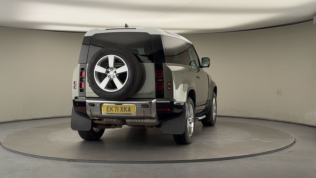 More views of Land Rover Defender 90