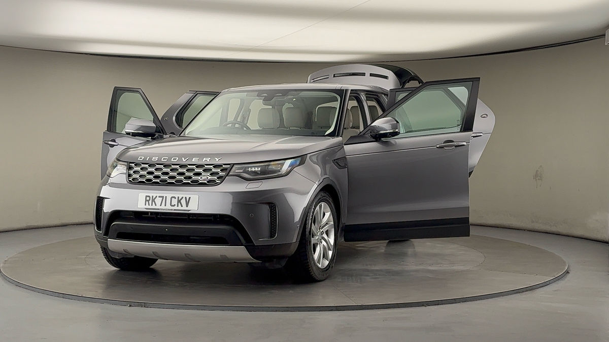 More views of Land Rover Discovery