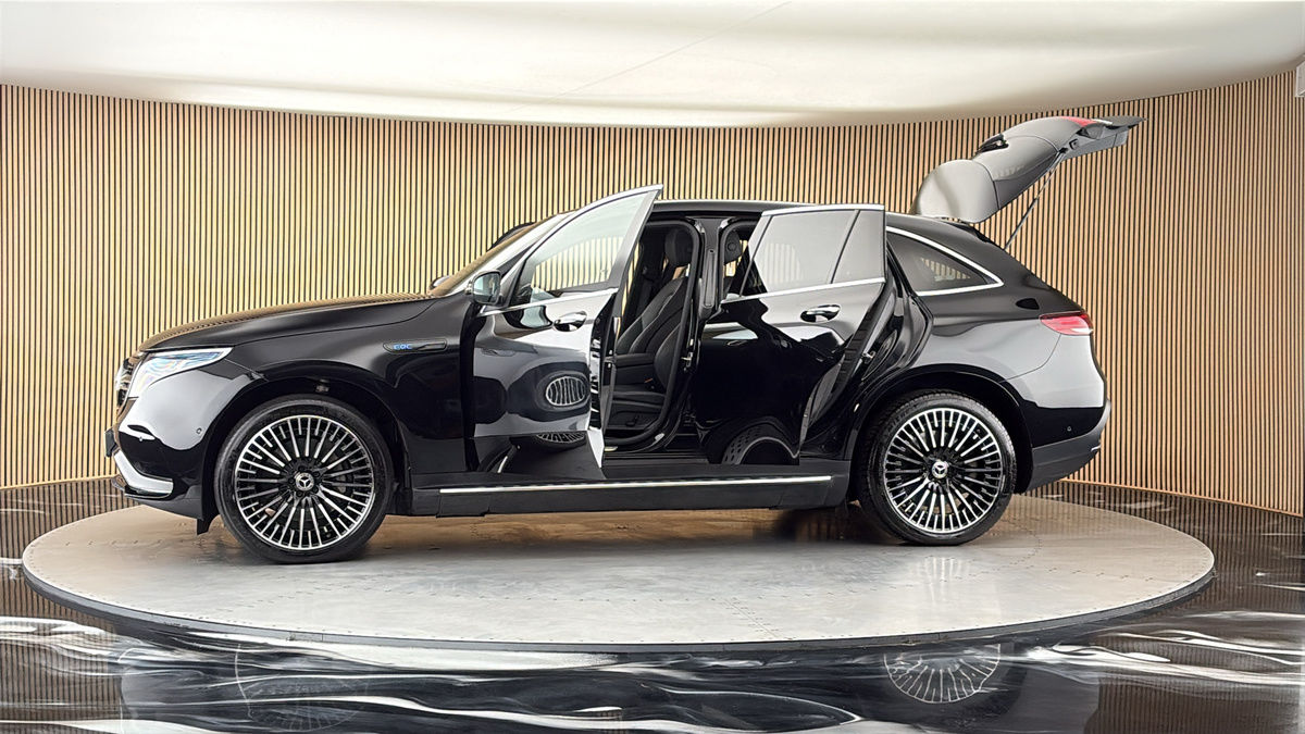 More views of Mercedes-Benz EQC