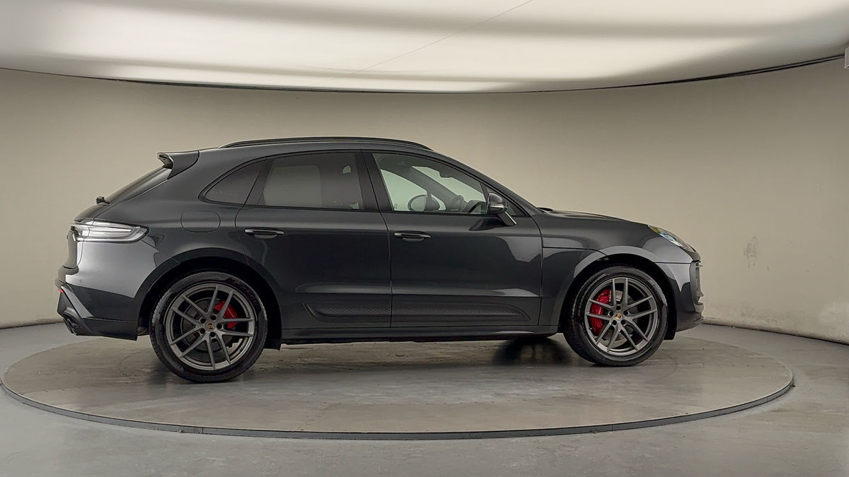 More views of Porsche Macan