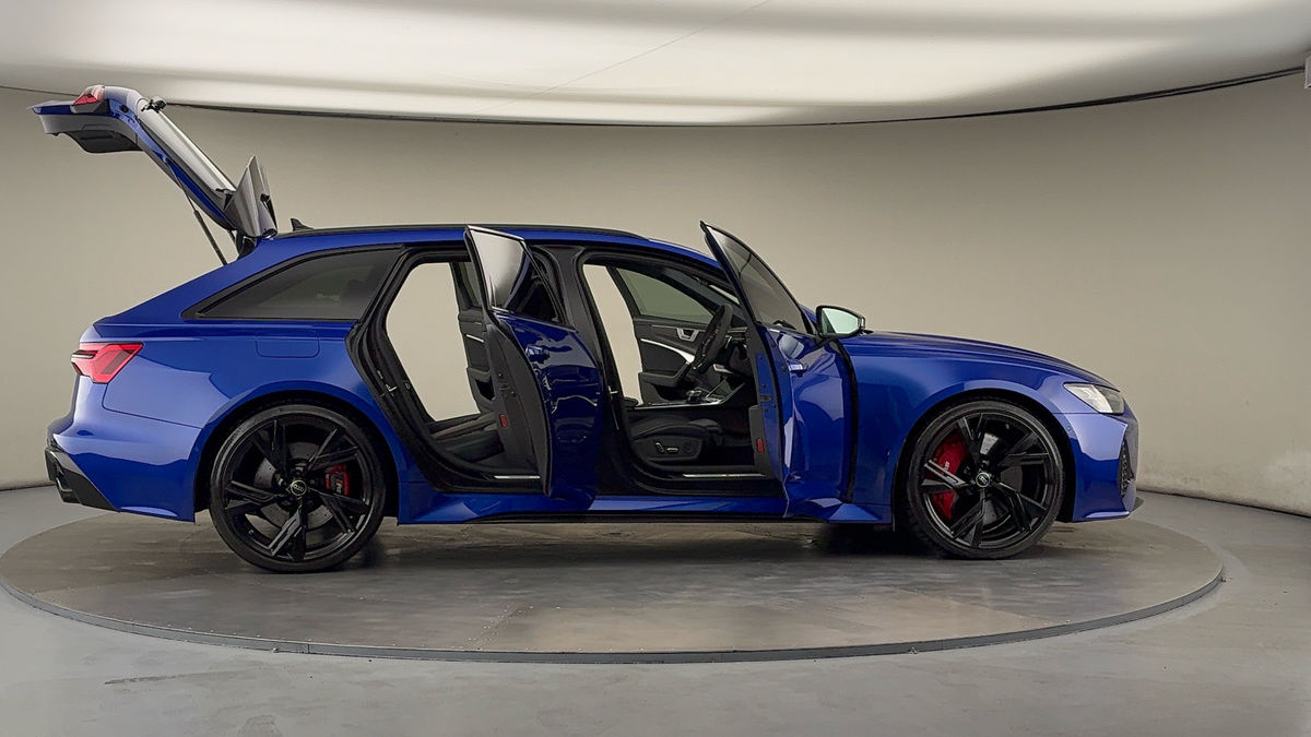 More views of Audi RS6 Avant