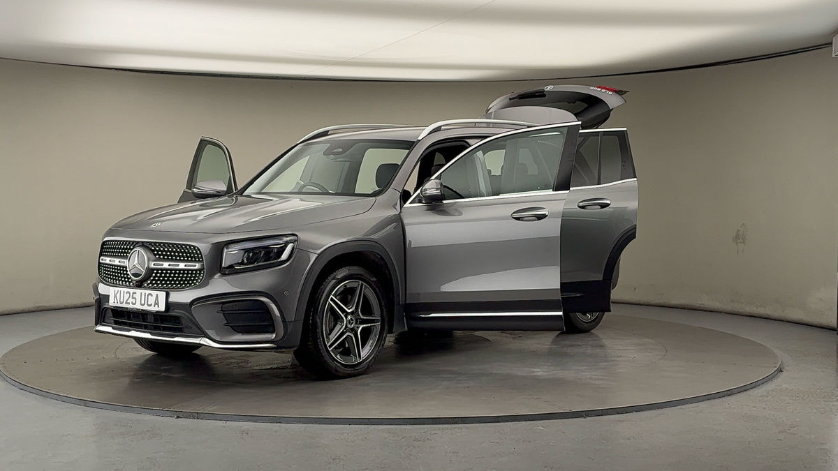 More views of Mercedes-Benz GLB