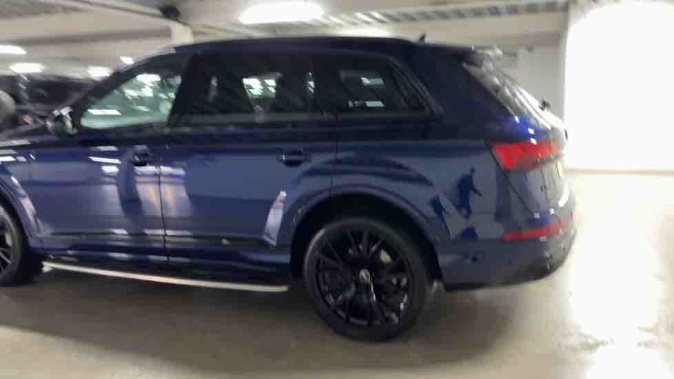 More views of Audi Q7