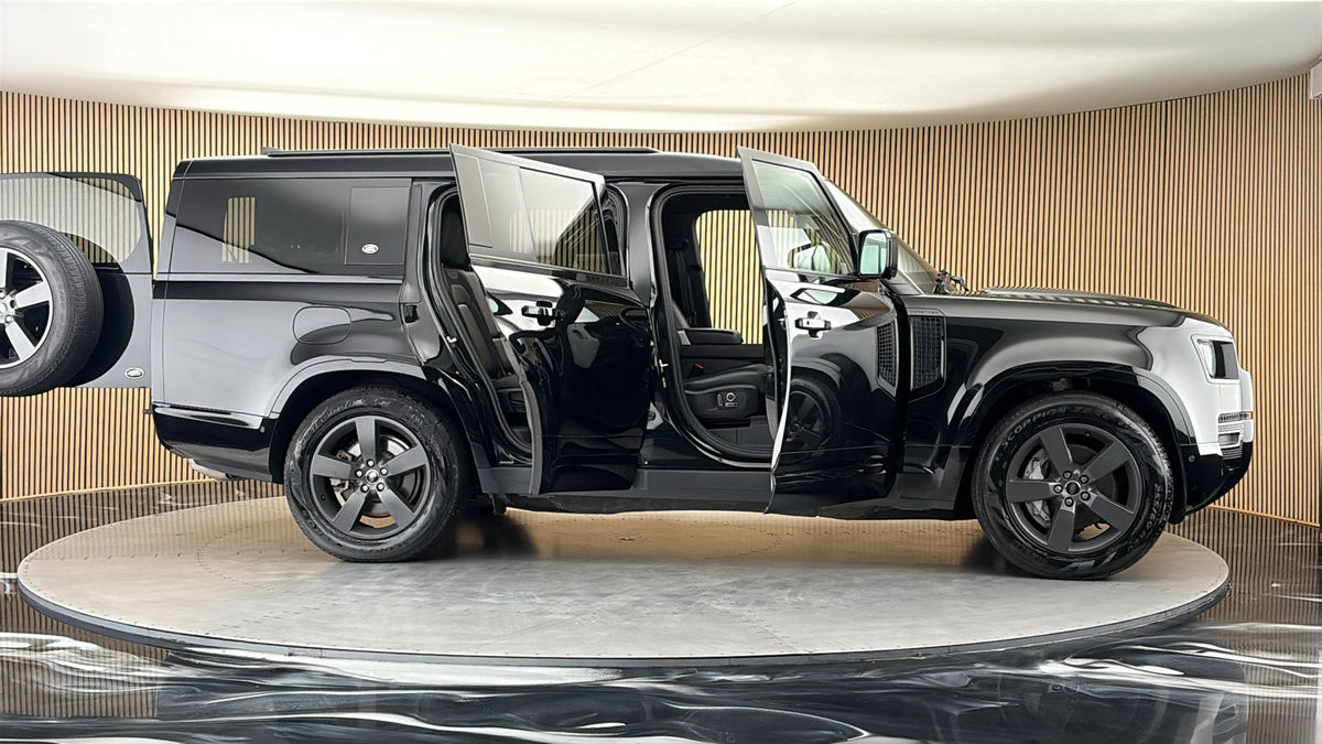 More views of Land Rover Defender 130