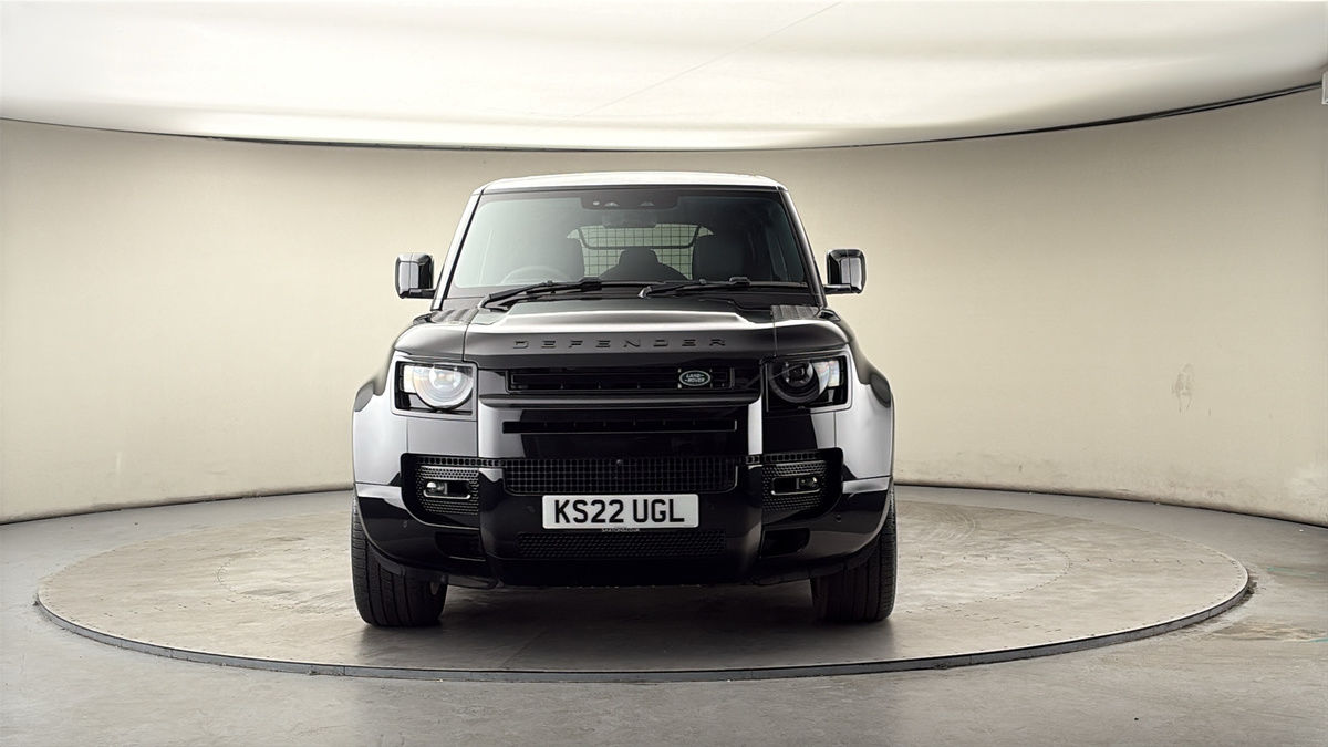 Land Rover Defender 110 Image 3