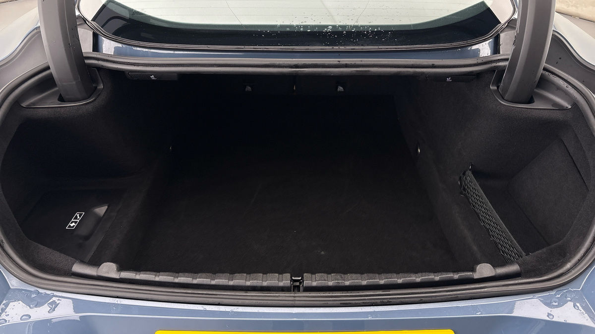 BMW 8 Series Image 11