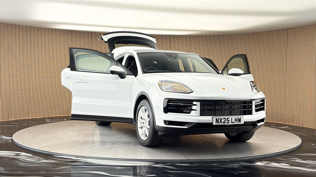 More views of Porsche Cayenne