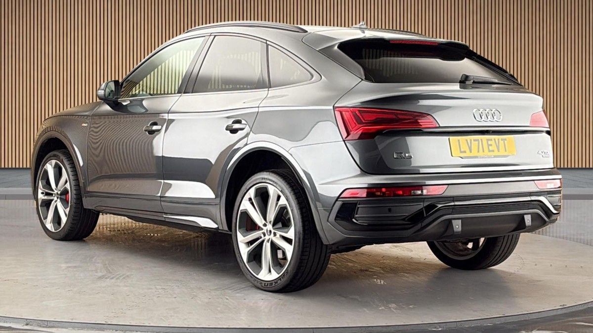 More views of Audi Q5