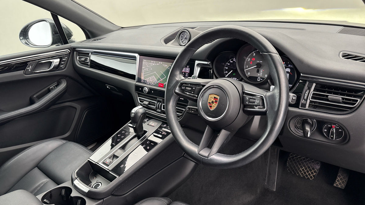 Porsche Macan Image 5