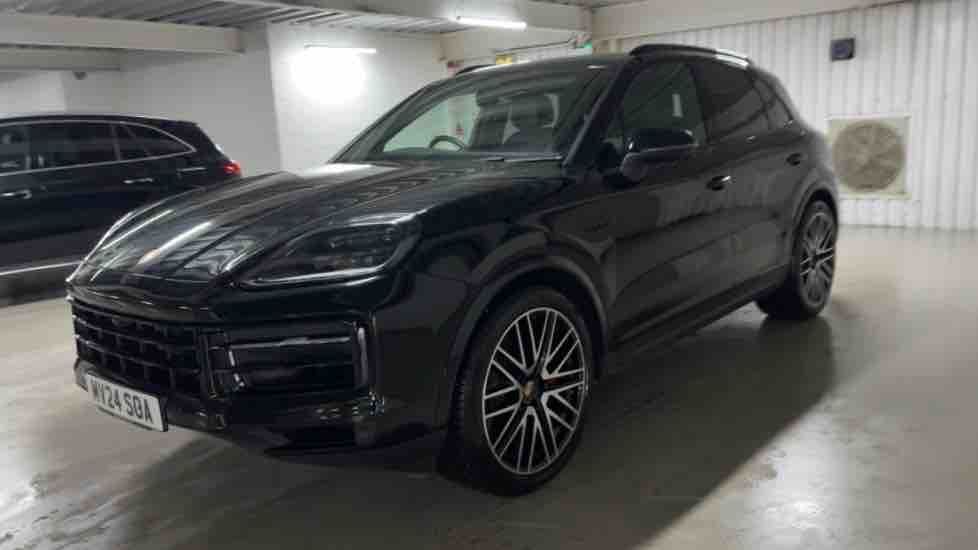 More views of Porsche Cayenne