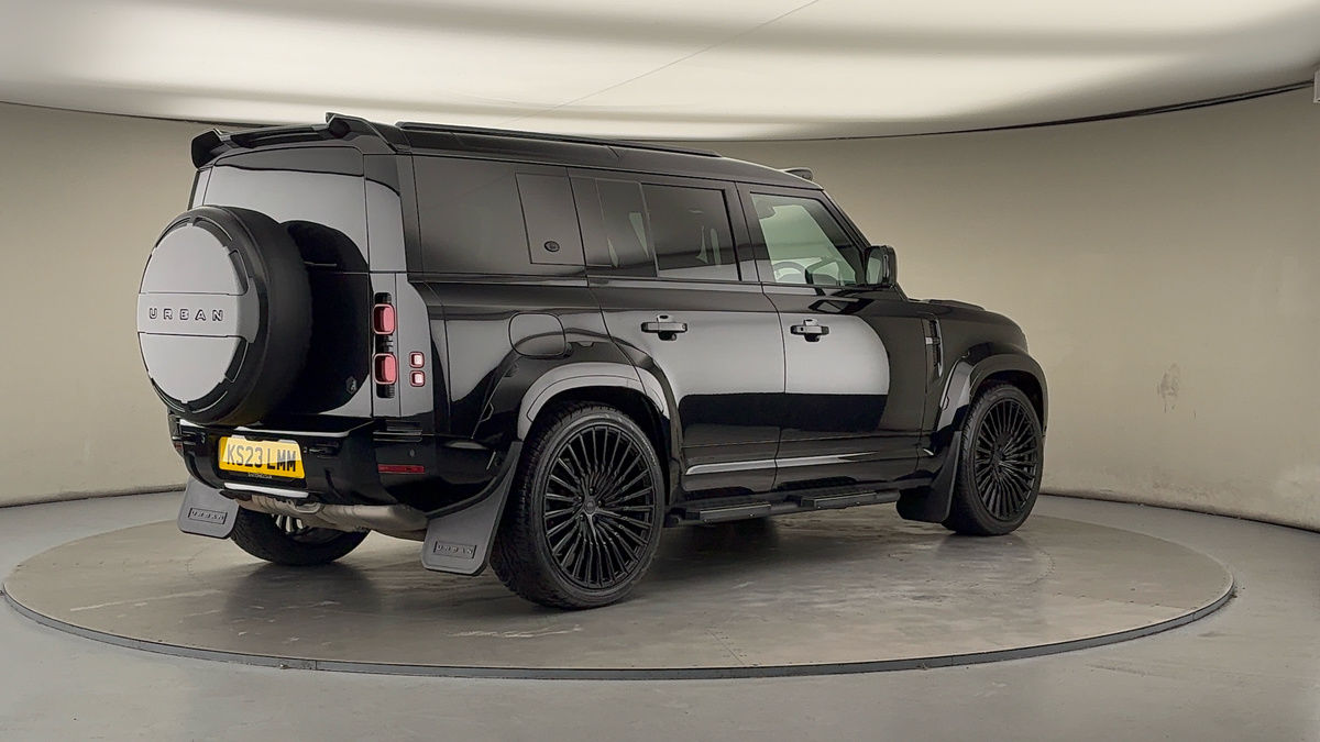 Land Rover Defender 110 Urban Image 21