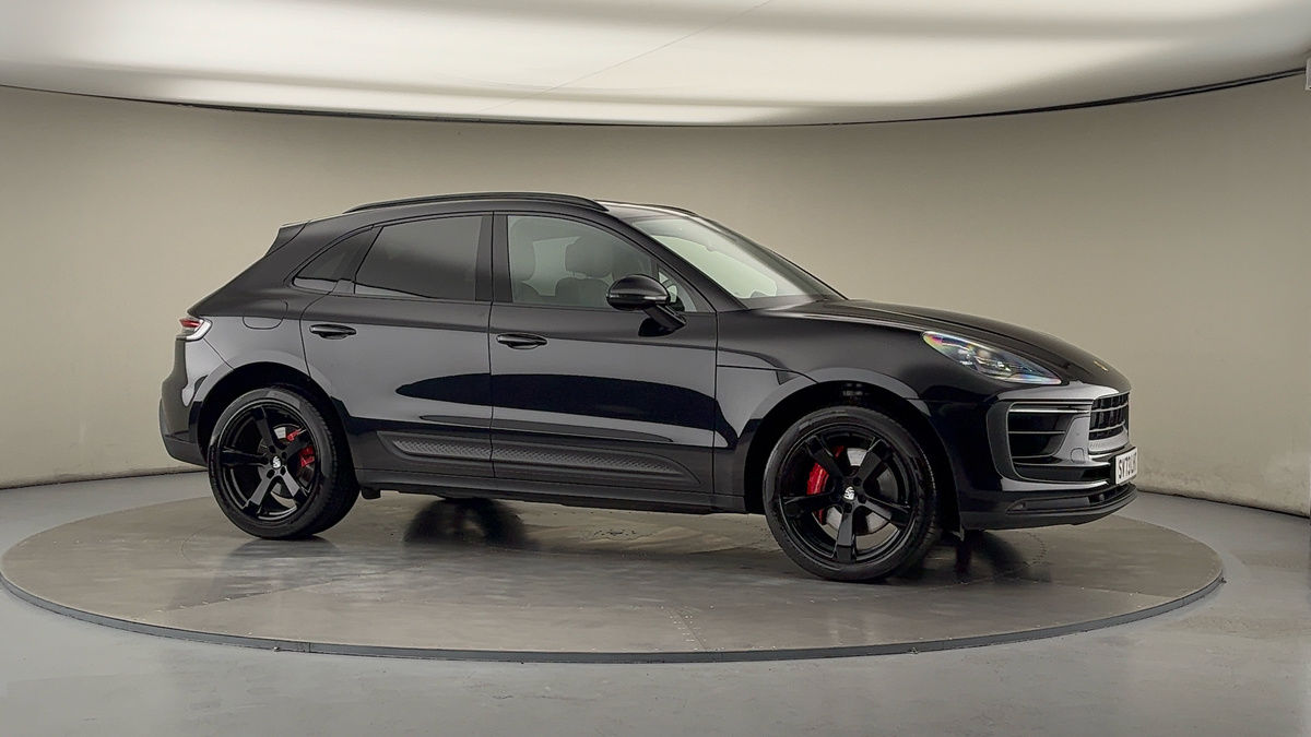 More views of Porsche Macan