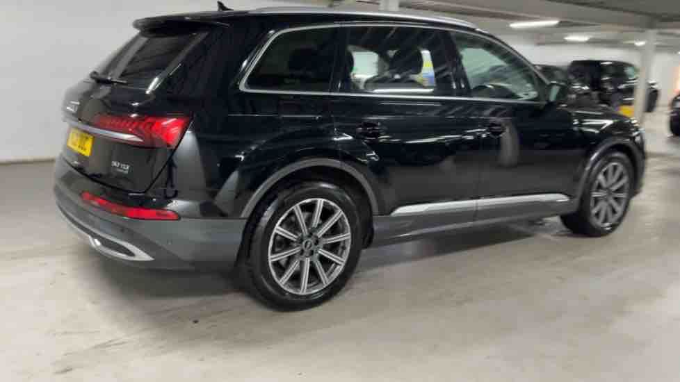 More views of Audi Q7