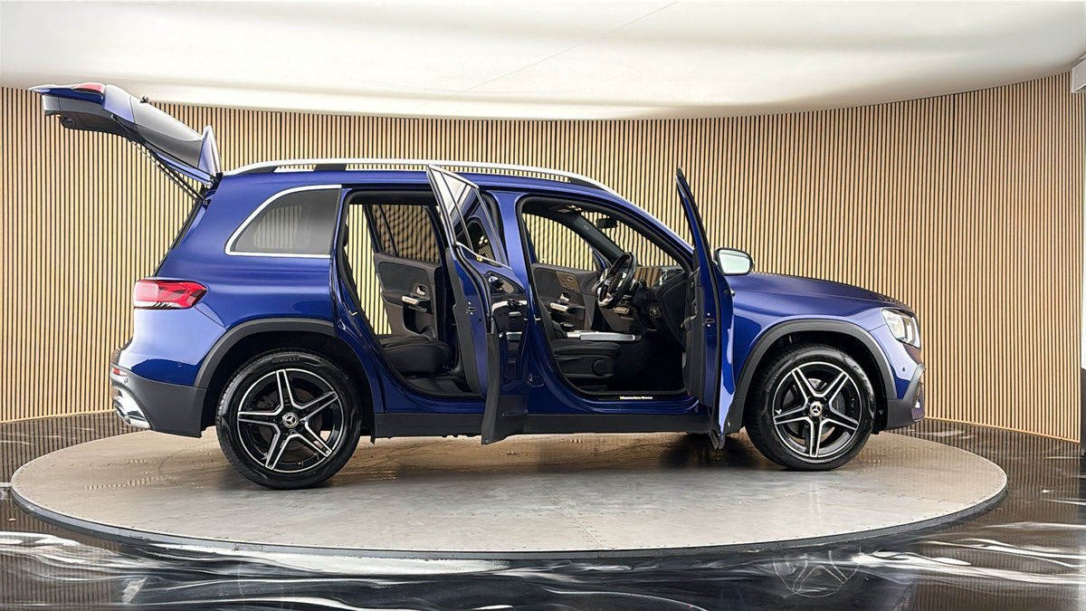 More views of Mercedes-Benz GLB