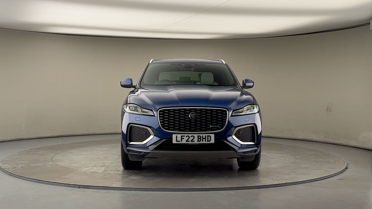 Jaguar F-PACE Image 3