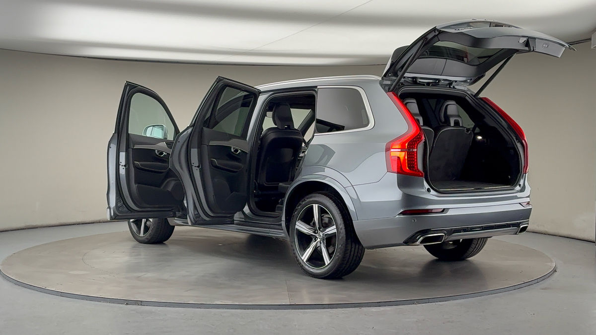 More views of Volvo XC90