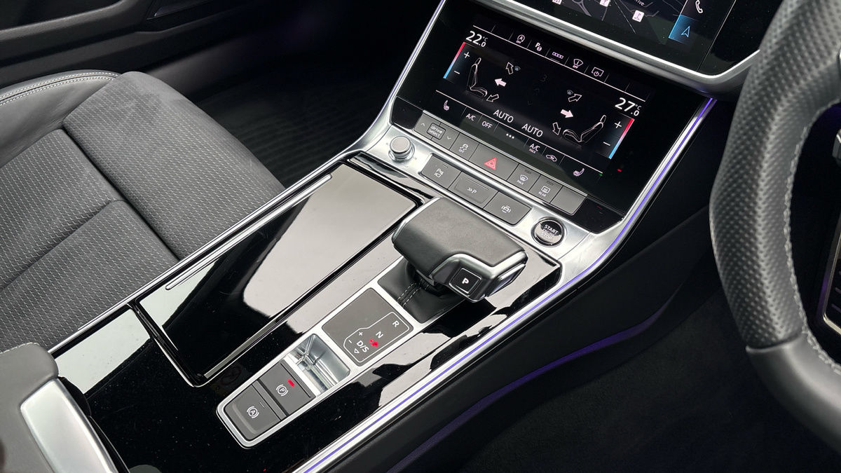 Audi A6 Avant Image 18